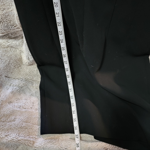 Sandra Augelazzi LBD. Size 32 US 2. High neck with cut out back. - Picture 7 of 7